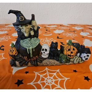 Vintage Nowel'ls Halloween Witch and Pumpkins Ceramic Figurine
